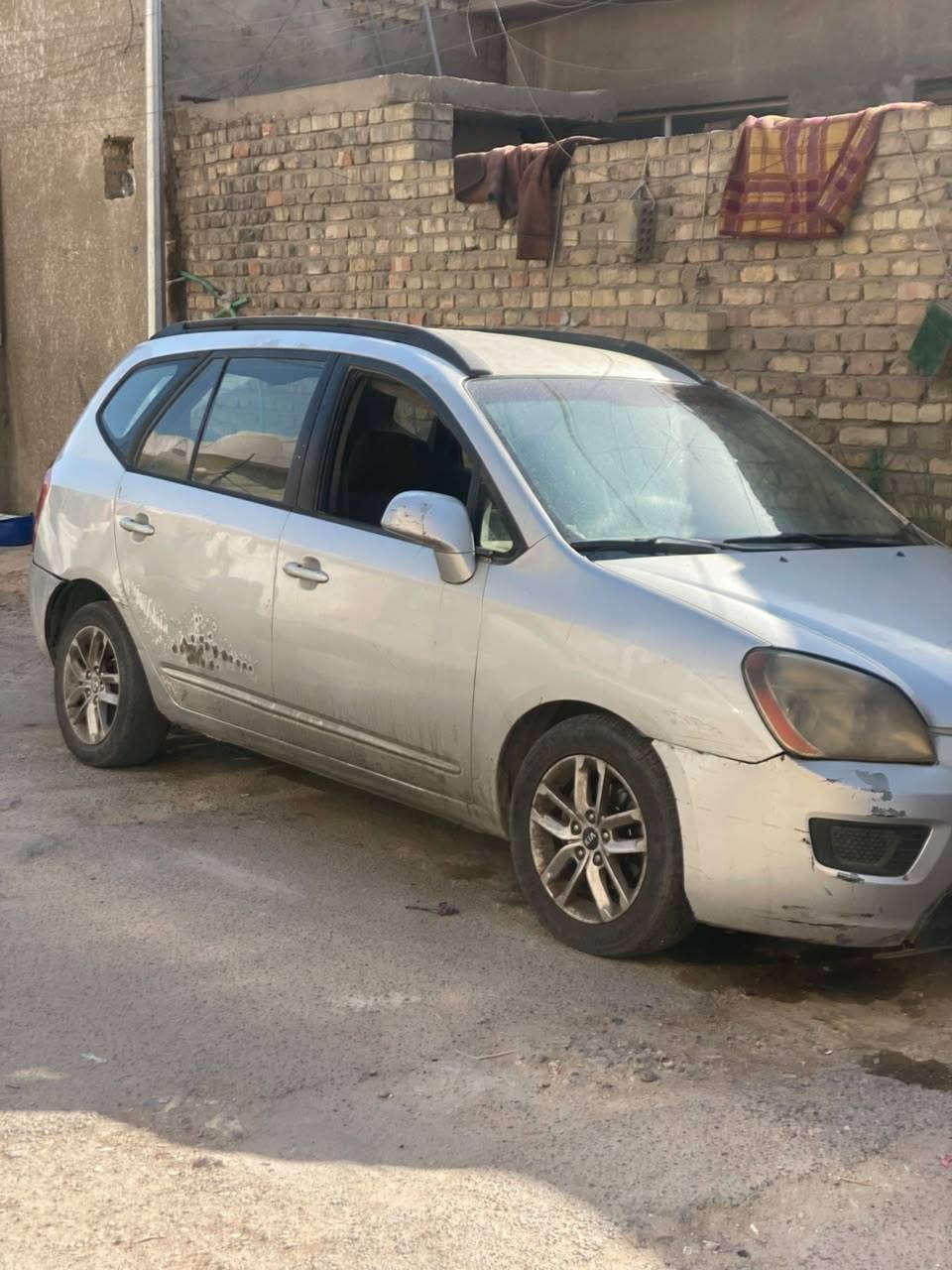 السلام عليكم راندو ٢٠٠٩ بغداد بأسمي السعر ٥٠ ورقه بيه كاز كيت وتصليح بل القماره ٠٠٠ رقم التليفون 7704268240 ابو عباس
