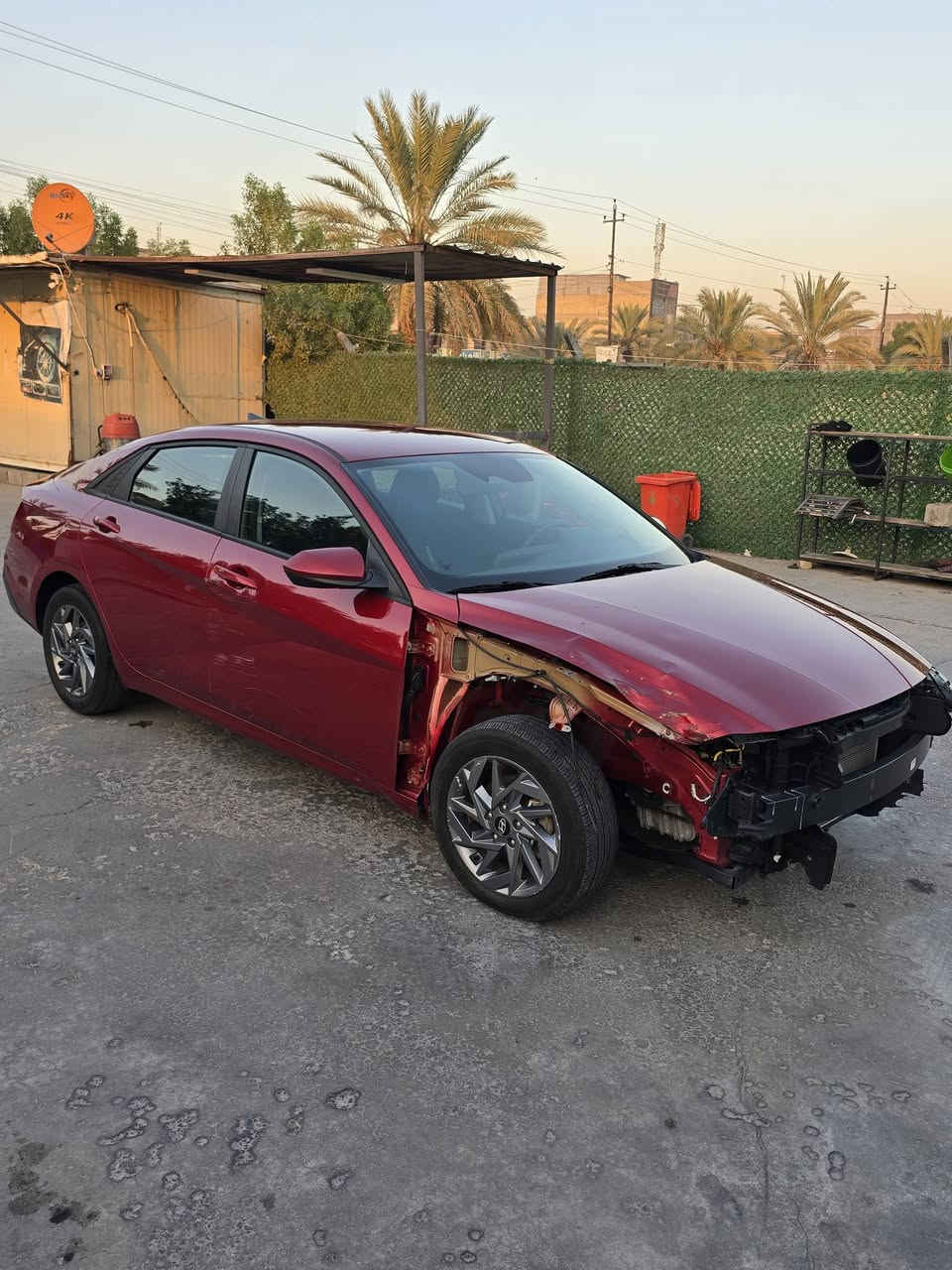 سلام عليكم النترا وارد امريكي موديل 2024 دخول جديد حادث خفيف ارباك دركه فقط      المواصفات 
بصمه تشغيل عن بعد 
شاشه دجتل متصل 
رادارات امامي خلفي 
تحكمات رادر جانبي
حساس امامي 
دخول ذكي 
لايت زنون لد خلفي 
الحادث جاملغ والحافه مال بنيد ماشيه 32 الف جديده جدا 
مصلح حداديه السعر 127 وبيه مجال رقم الهاتف 
***********     ***********  مكاني بغداد
