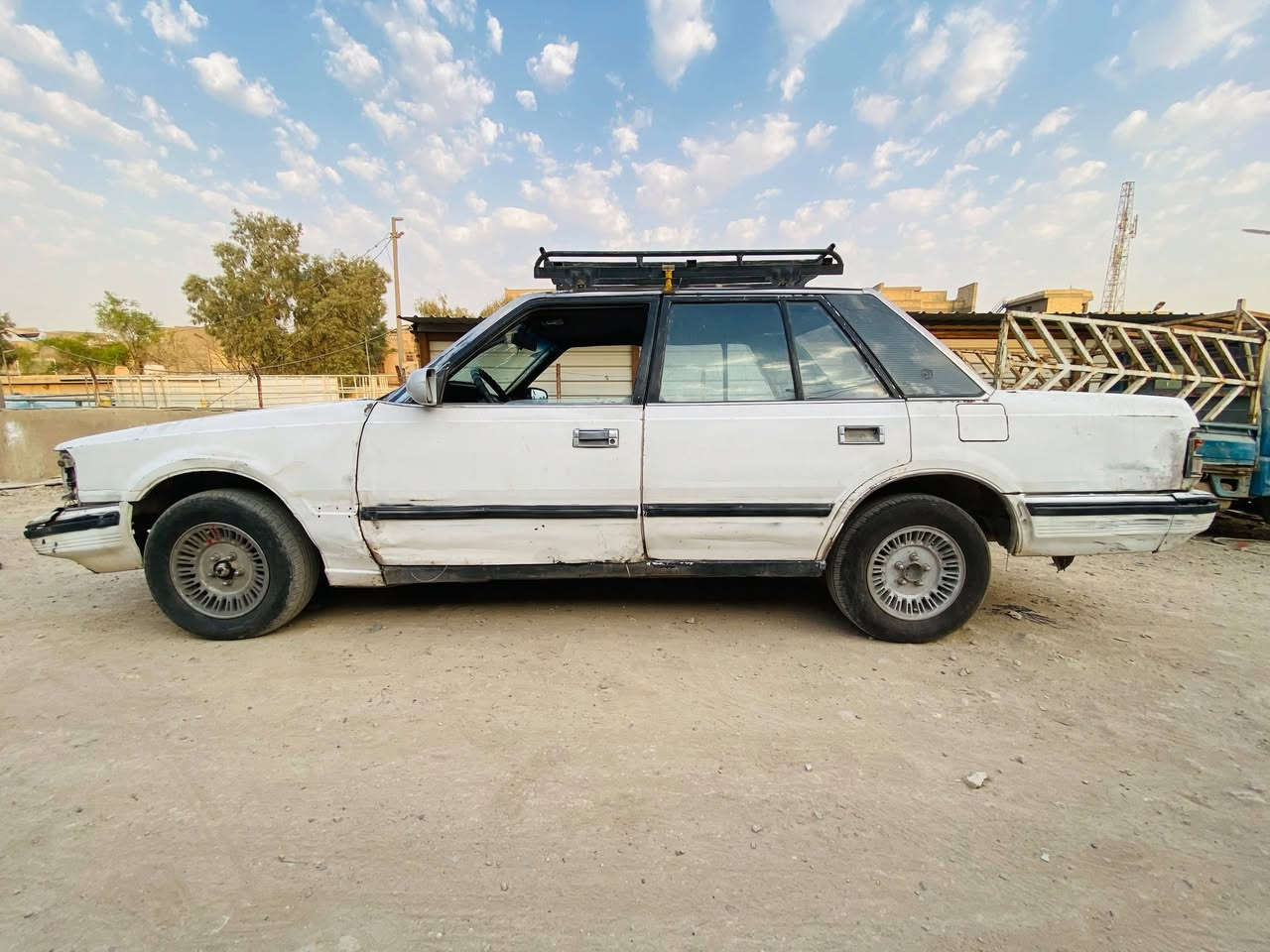 عندي سوبر للبيع موديل ٨٤ كيو ومحرك بطه رقم صلاح دين رقم نكليزي سعر ١٧وبيها مجال مكاني بغداد *********** بي واتساب
