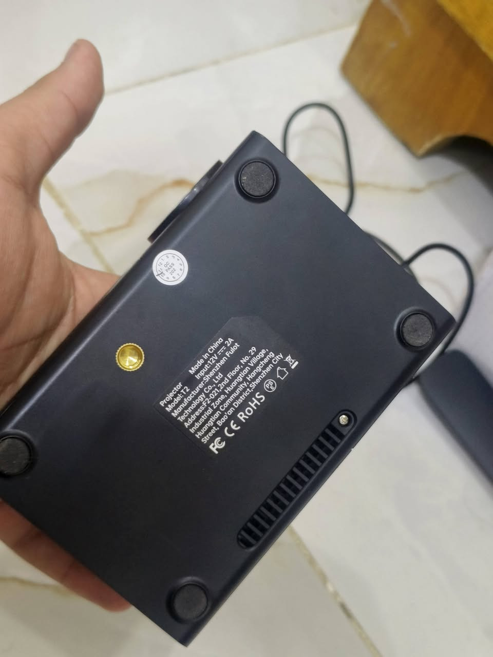 داتاشو جهاز عرض سينمائي 
يعرض من التلفون عن طريق كيبل الشحن تستخدم برنامج(HCLink) 
ويعرض من التلفزيون او الابتوب بكيبل (HD) 
ويعرض عن طريق الرام
يجي ويا ريموت وكيبل تشغيل
الصوره مالته واضحه كلش
مامستخدم 
السعر 50وبي مجال اذا تشتري راسلني خاص

***********
