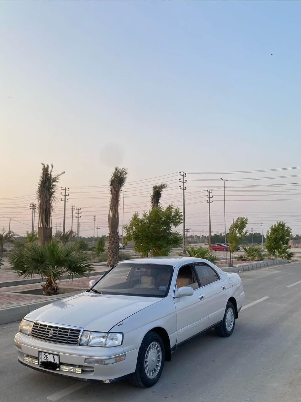 السلام عليكم للبيع بطه موديل 1992 سياره كفاله كص ونقل وأصوليات وتحويل مكينه كير جدد وكفاله حداده جديده سنتر لوك سياره نضيفه وحيل حلوه مال بيت مكينه 2500 رقم نجف أنكليزي تحويل ثاني يوم سنويه لل 2031 مشروع وطني السعر 48 وبيها مجال مكان بصره قضاء المدينه الاتصال***********
