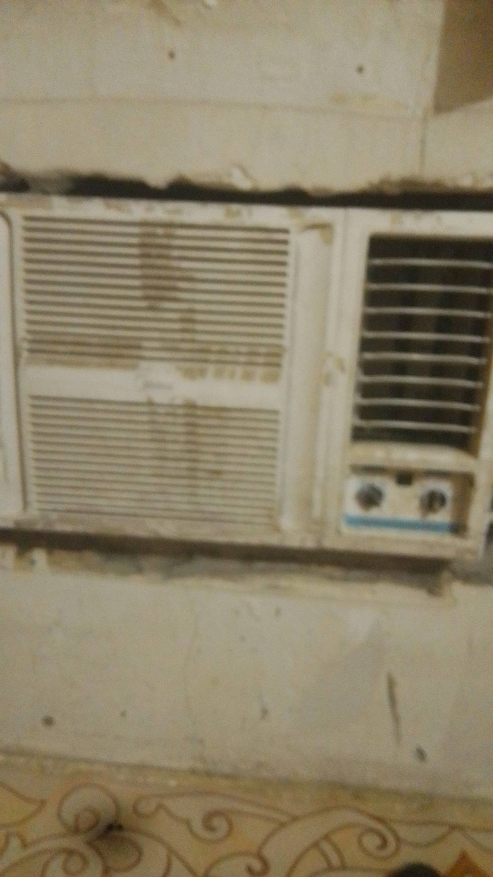 مكيف ميديا طنين مسخدم موسمين نضيف وتبريده ثلج المكان بغداد بسمايه