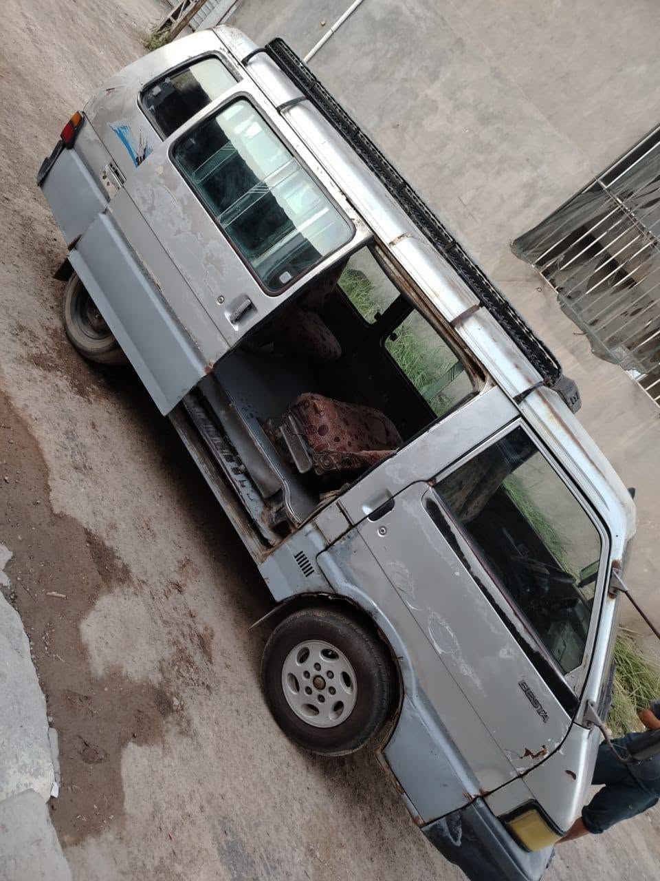 السلام عليكم كيه بستا للبيع موديل 94رقم رقم بغداد سنويه بدايت 27 كيراكسل محرك مجفت جديد كهربائيات كلهه شقاله باتري سلف دينمه كله جديد سياره بلاديه تريد تحويل تريد وكاله العنوان ابوغريب السعر 35 وبيهه مجال *********** /***********

