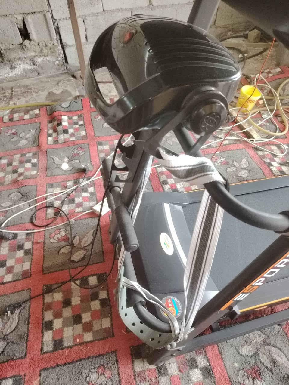 سلام عليكم جهاز جري نضيف كلش كامل مواصفات عدا الجبلي 
جهاز هزاز مع حبله السعر 300 وبي مجال لطيبين الاتصال على الرقم التالي *********** مراسله واتس هم مكاني بعقوبة
