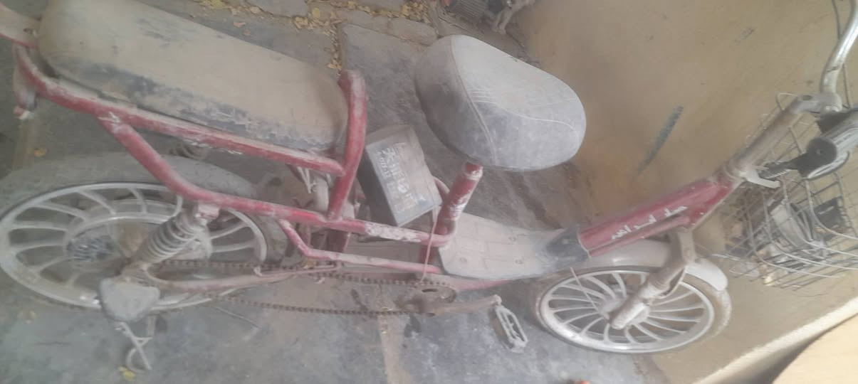 السلام عليكم دراجه شحن مابيها باتري سعر ٧٥ وبيها مجال
