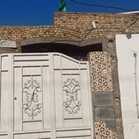بيت للبيع في حي الحسن العسكري على شارع 20 شارع تجاري مقابيلك فرن ومطعم...