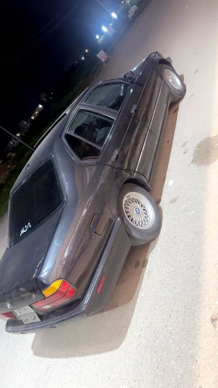 BmW1991
730 بلاد 
سيارة بدون دعم عام جماليه اثر تكحيل تبريد كهربائيات بدون صرف ونفخ كلشي بشرط عليها غرامات 10$ورقات ينزل من السعر تحويل وكاله تبريد كير مكينه كله شرط 
مراوس حسب القناعه للاستفسار *********** سميل, دهوك
