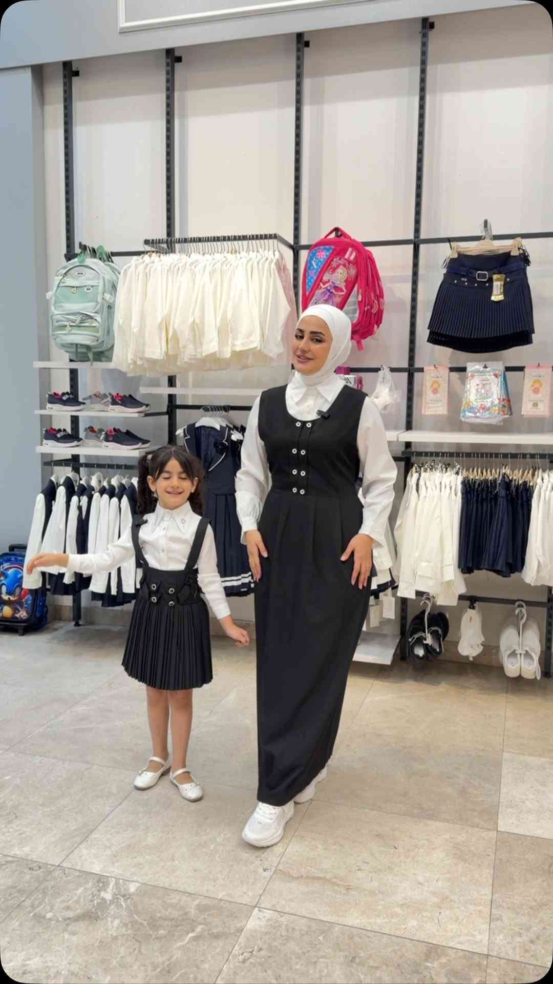 ⁨	صدرية نسائي 🖤ً
أناقتكم تبدأ من النمور وبأسعار تناسب الجميع ✨
النمور فرع السيدية 
ارقام الهاتف:***********
 ***********
خدمة التوصيل 
داخل السيدية 2,000
بغداد 5,000
المحافظات 6,000
العنوان : بغداد- السيدية - شارع التجاري -عمارة DN

