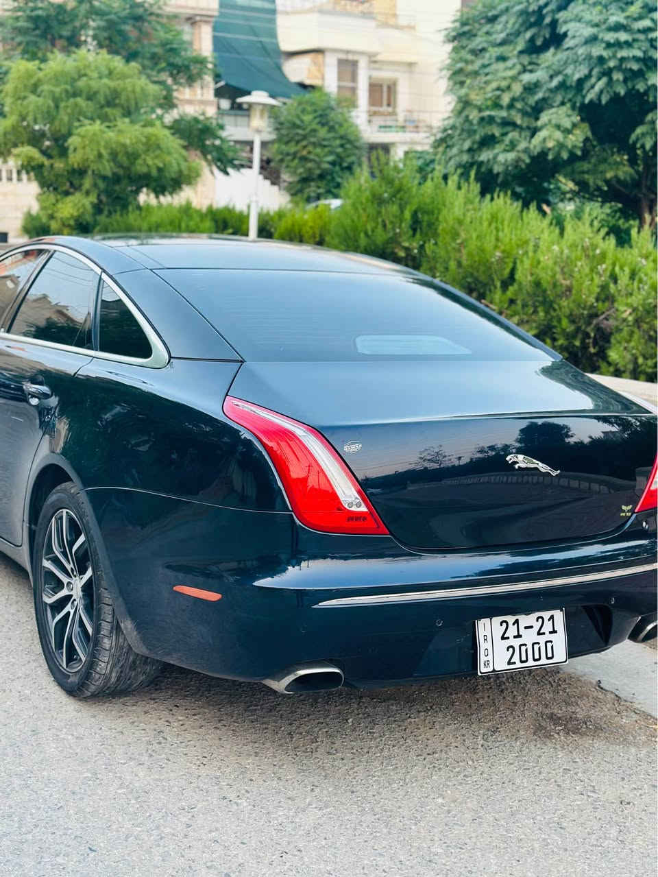 جاكوار XJ • V8 ٥.٠ • السليمانية