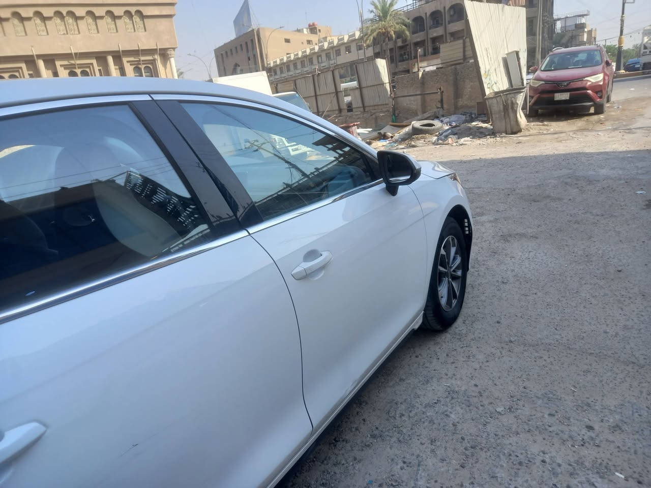 السلام عليكم
للبيع byd دستروير  موديل ٢٠٢٥ ماشيه ٩٠٠٠ كيلو مواصفاتها فول عدا السلايد اغراضها بالصندوق كلها ممستعمله بصمه والكارت موجود بيهافقط رصعه بالبنيد ورصعه بالباب الخلف السايق والشخط الموضح بالصوره بين القوس جاملغ خلفي والباب الخلفي فقط السياره جديده جدا السعر ١٢٧ ورقه السياره موجوده في الكراده للاستفسار على الارقام *********** او *********** موجود واتساب برقم الاسيا
