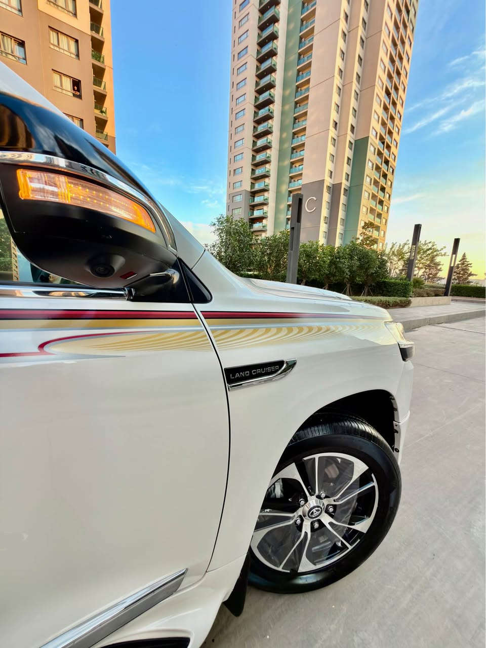 ‏Land cruiser GXR  2017     V6  92,000km‏

لاندكروزر 2017  ساز باب أول وايديشن  بشرط فحس شريكة 
‏‎ملاحظە : الاخوان رجائن بس بیع نقد بدون مراوس📌
أخت زيرو بل كارتون 📦📦
‏‎لاندکروزر 2017  SAS 
‏‎💎محرک 6 سلندر 
‏‎⌛️ماشي 92,000 ألف
‏‎💎 بسمطين  +سماعة بيلادي +فرشات بيلادي مجوود 

‏‎💎 مكفولة كفالة عامة من الدعامية إلى الدعامية
‏‎ 💎 بدون صبخ .بدون بارد  ،بدون رصعات ،بدون حتى شخط
‏‎دعاميات هم بدون صبغ ،رمل مابي ،لحية بدون صبخ ..بقية كلها بشرط

‏‎🧬فول فول مواصفات
‏‎شاشة كبير لمس 5 كاميرا حاسة رادارات
‏‎كاميرات 3 شاشات سيلاد فتحة سقف 
‏‎كشن جلد كشن كاراباي شحن موبایل  8 اريباك تبريد مركزية
‏‎بصمة تشغيل عن بعد باب جاك سلاجة ليد زينون 
‏‎تحكمات ستيرن دبل فوليوم فورويل هوك
‏‎سيارة بها 2 بصمة من شركة جديد جدأ 
‏‎سيـارة عل نظافتها احسبها صفر زيرو

💎 تخم تاير دنلوب الاصلي

‏‎ 💎محرك كير بشرط مامفتوح
‏‎سيارة حيل نظيفة كلشي عل بلاد لوك
‏‎سنوية زنكة كلشي جديد مدفوع لـ2031
‏‎باسمي السنوية بشرط تحويل و خرامة 
‏‎سيارة مابيـها دينار مصرف كامل من كل نواحي

‎‏‎♻️نفسي يوم /تحويل و وكالة حاظر
‏‎📍مكانك /داخل سليماني

‏‎💵 سعر 438$ 
‏‎☎️موبايل/ *********** السليمانية, العراق
