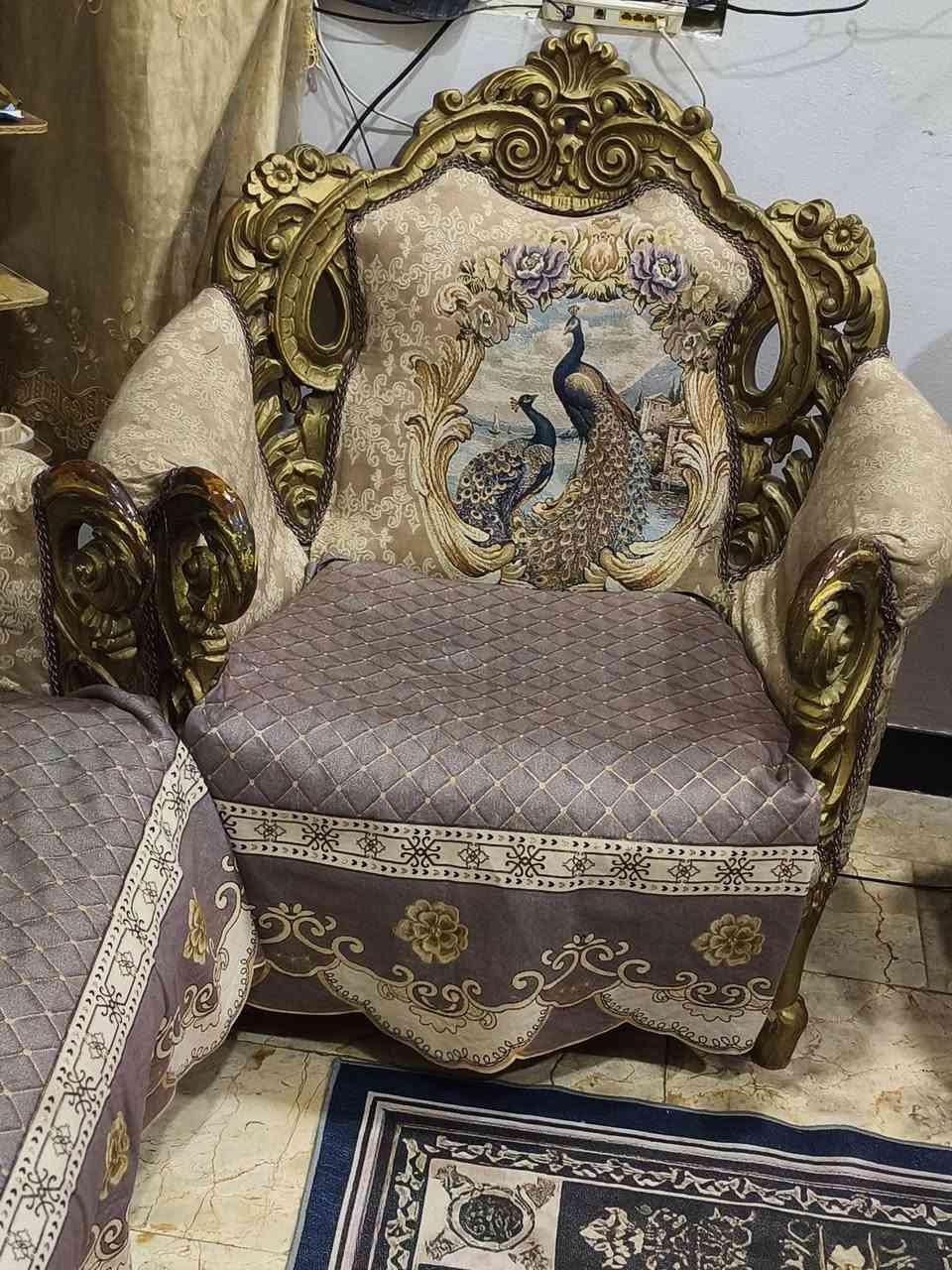 السلام عليكم للبيع تخم دمياط مصري خشب زان حفر 7 قطع السعر 400 وبي مجال متواجد خاص و اتصال ***********
