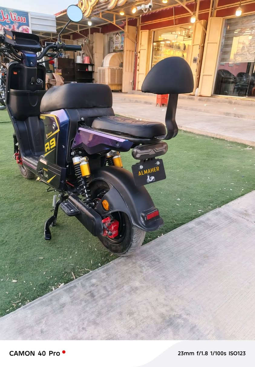 السلام عليكم 
للبيع..  ماطور شحن R9   شركة ونلي موديل 26 بطاريات كبار 32 أمبير لون مميز   مستخدم بس اخو الجديد.. السعر 600 قفل
للإستفسار ***********
الموقع:  الانبار  عانه
