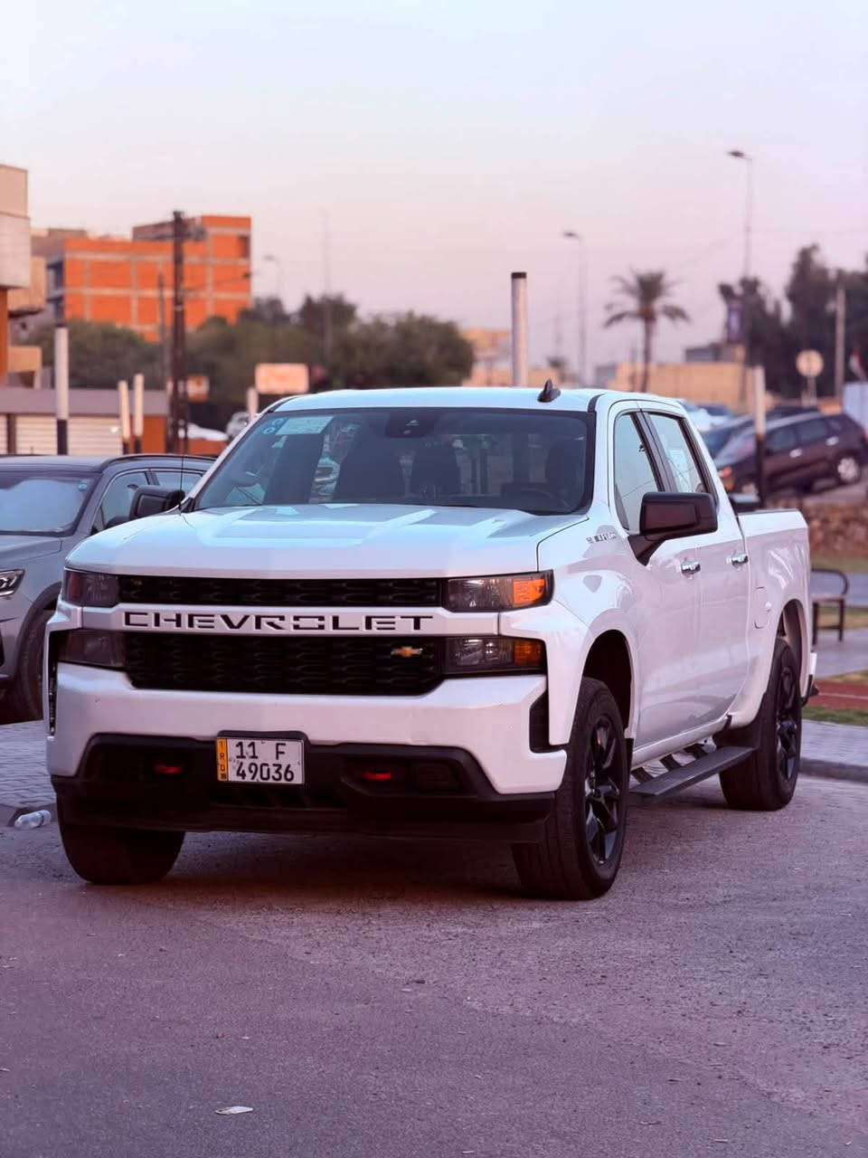 شوفرليتً سلفرادو 2022 للبيع او مراوس بيكم او كامري هايبرد
كير محرك مكفولات 
محرك 2700تيربو ✈️
حادثها باب صبغ او باب مبدل  او جه من البدي 
بيه باررد السونار مرفق 
ماشيه 125 الف كيلو 
صوّر الحادث دزلي خاص 
السعر 175 بيه مجال بسيط 
مكان السياره بغداد حي الجامعه 
الرقم ***********
