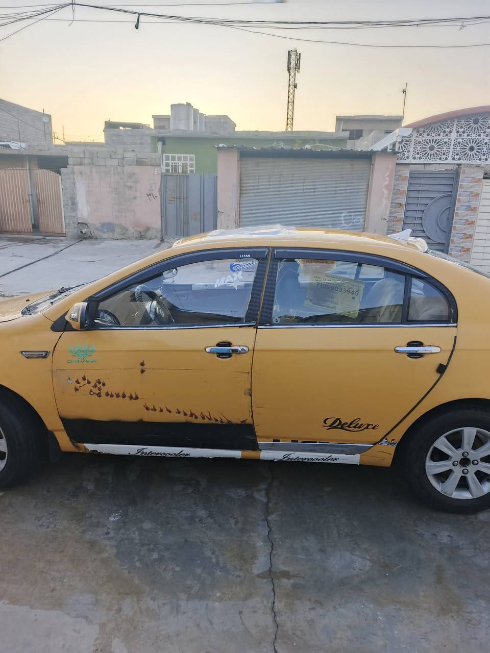 #السلام عليكم لدي سيارة🚕 نوع ليفان 620
سيارة نضيفه
#هيا مصفره عليها فقط غرامه ٢٠٠الف 
#سيارة مال شارع السعر 25 وبيها مجال
#والسيارة مال شركة 
مكاني سايدين النعيمي قرب سنتر حسين 
#رقمها بغداد
***********
