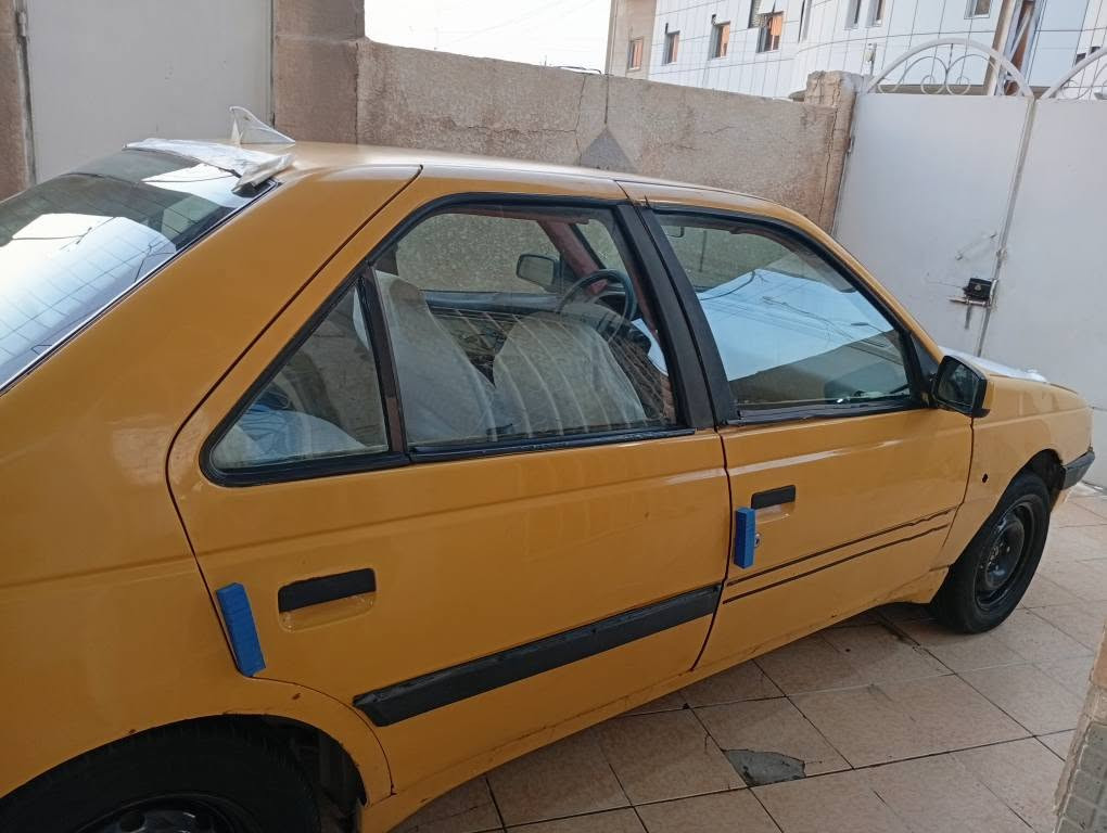 سلام عليكم بيجو 405 موديل 16 مصفره هيئه وغرامات راعيه بالجبيله كير مكينه حداديه تبريد ثلج السياره خير من الله ناقصهه بس بطاين سعره 28 وبيها مجال مكاني البصرة الجبيله شارع السايلو *********** البصرة, العراق
