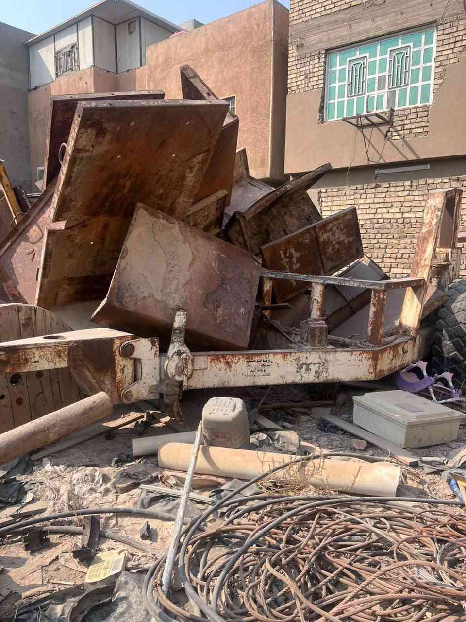 عرباين سلك كهرباء للبيع واحده ألماني والثاني عراقي عمل *********** ***********
