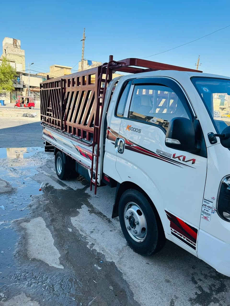السلام عليكم
للبيع كيا حمل فحل موديل 24
السيارة جديدة جديدة 
كفالة عامة ماشية ٧٠
ويل ١٤ استد ٢٤ تخم تاير جديد
رقم بغداد نكليزي 
مكاني بغداد غير متواجد على الفيس اتصل واني خادم 
***********
