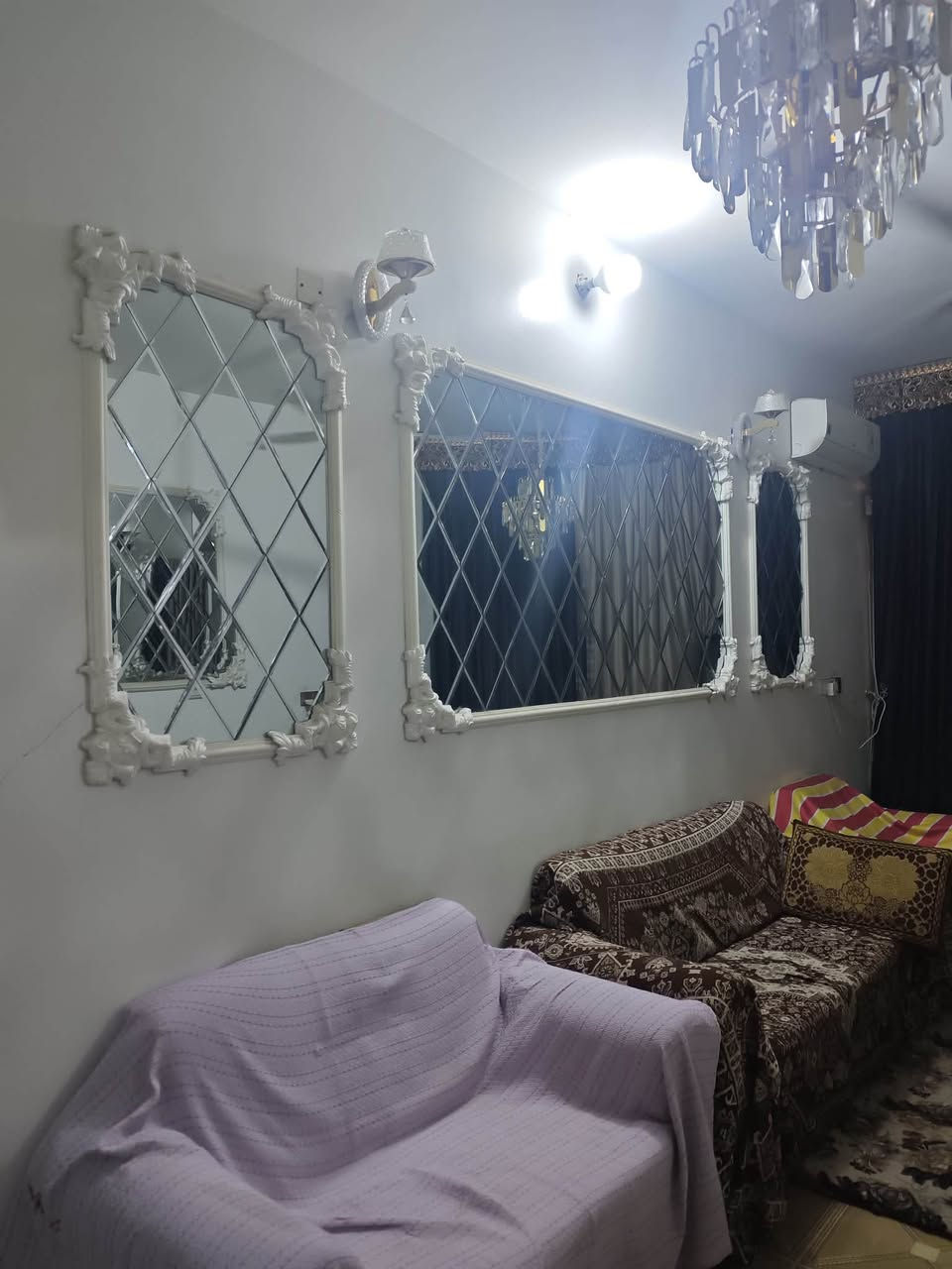 طابق ونص • غرفتين • ١٢٥م