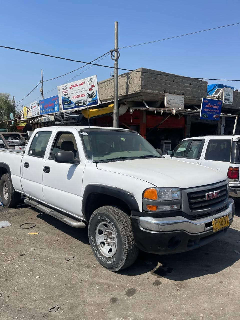جمسی خاشوکە ٢٠٠٥
دەبڵ قمارە بۆدی کورت
ئارم پلاستیک 
گێر ١٠٠٠
مکینە ٥٣٠٠
چوار تایەی نوێی لەسەرە
تاخم پێش و پشت نوێ
شوێن هەولێر
ژمارە مۆبایل ***********
