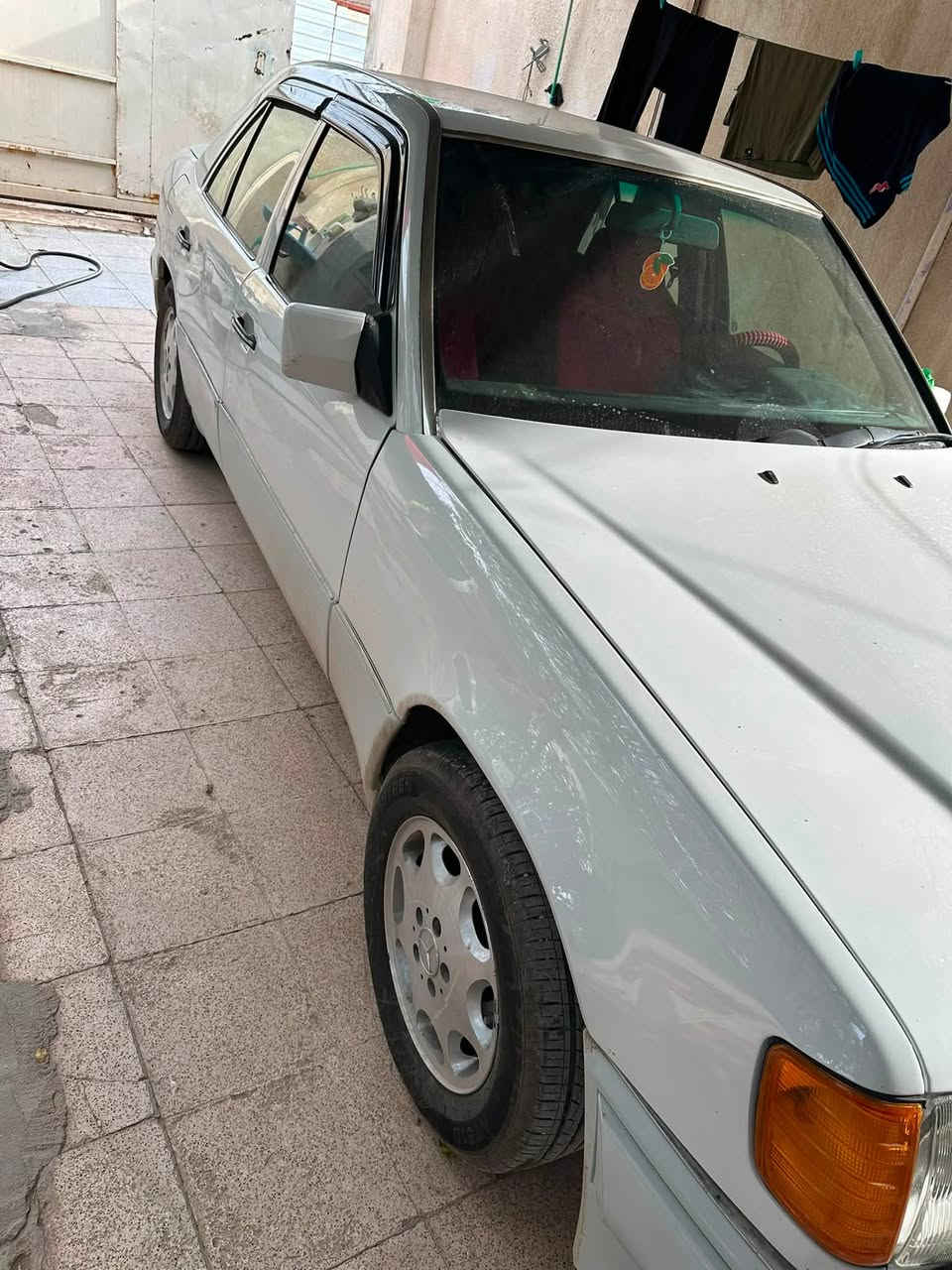 دب مارسدس موديل 90 محرك 2500 تبريد شغال 
كير ومكينه كفاله السيارة نظيفه مكان السيارة البصرة /القرنة /الشرش
رقم المبايل ***********
