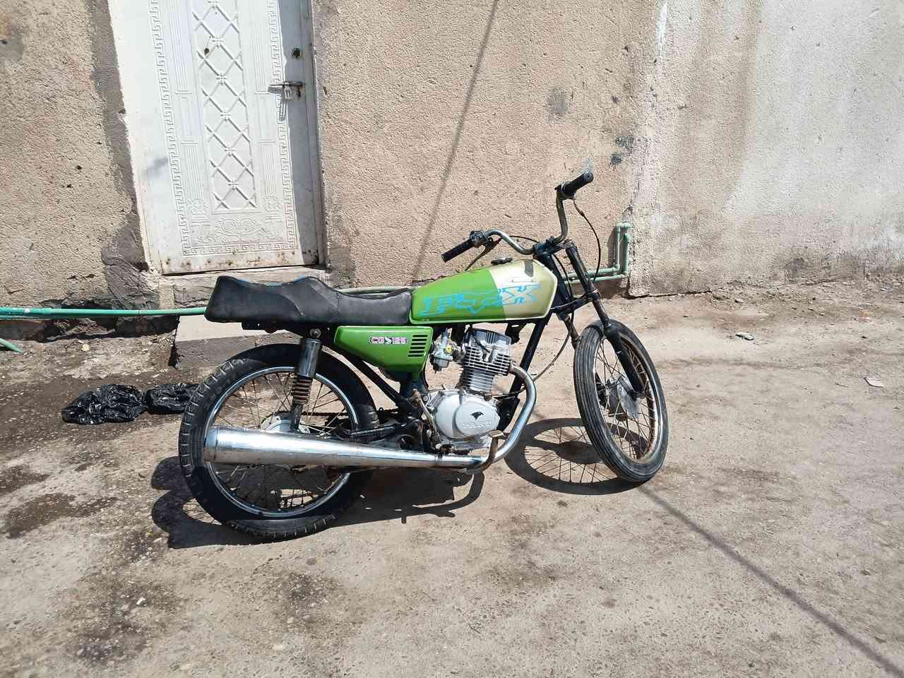 البيع سعر.  ٢٥٠.   ***********
