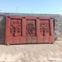 باب حوش • طول ٤م • ارتفاع ٢٢٥سم