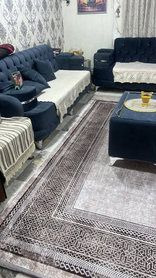 السلام عليكم تخم تفصال مشتغلي مليون و 400 الله شاهد نهايته 650 الاتصال ***********المعقل. ثقيل جدا شغل درجه أولى
