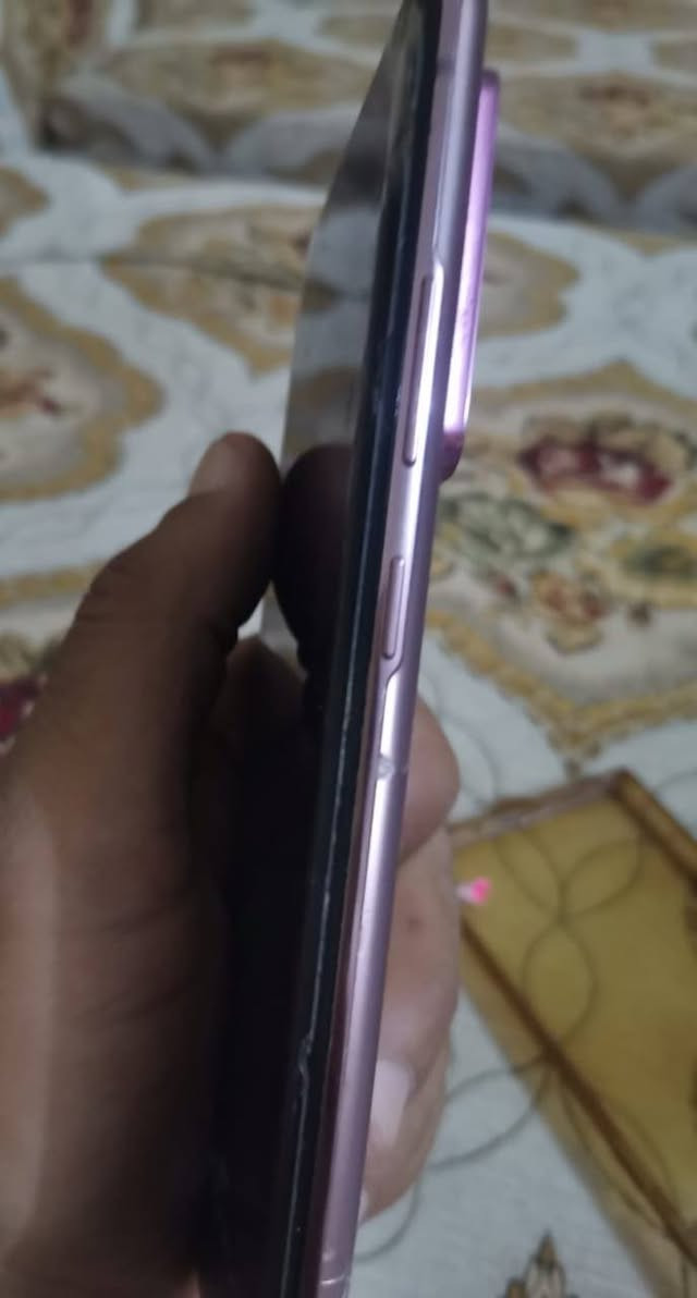 موبايل سامسونك نوت ٢٠ الترا
شرق أوسط شريحتين لون ذهبي استعمال شخصي

شرط بكلشي مضمون

فقط مبدل بطارية جهاز ثاني تفصيخ

والظهر مفطر وكلشي كفالة

السعر ٣٥٠ او مراوس بجهاز هونر 

الاتصال ***********

نص مكتوب في الصور:
- حول الهاتف Galaxy Note20 Ultra تعديل رقم الهاتف غير معروف اسم المنتج Galaxy Note20 Ultra اسم الطراز SM-N985F/DS الرقم التسلسلي RF8NA13RSKJ IMEI (الفتحة ١) 354333240232469 IMEI (الفتحة ٢) 354942440232465 معلومات الحالة معلومات قانونية معلومات البرنامج معلومات البطارية
- مكان التخزين مكان التخزين الداخلي ٨١٪ المستخدَم ٢٠٩ ج.ب ٢٥٦ ج.ب الصور ٢٨,٠٥ ج.ب مقاطع فيديو ٣١,٤٤ ج.ب ملفات الصوت ١٢,١٨ م.ب المستندات ٠,٩٨ ج.ب ملفات التثبيت ٣٠,٤٤ م.ب الملفات المضغوطة ٦٩٥ ك.ب التطبيقات النظام ملفات أخرى ١١٧ م.ب سلة المحذوفات ٥١,٦٣ م.ب