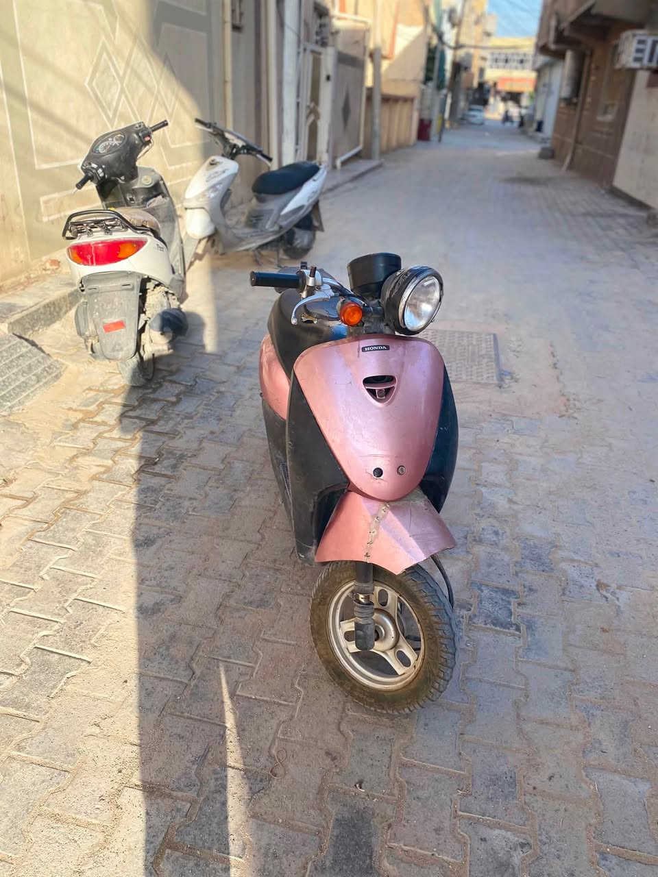 للبيع هوندا مديل ٢٠٠٨ دراجه سلف هندر كهربائيات كله شغاله نقصه جاملغ امامي فقط سعره ٣٠٠ وبيه مجال دراجه محرك ولفات مو خبط سرعه ٦٠ للستفسار***********اتصال فقط متواجد
