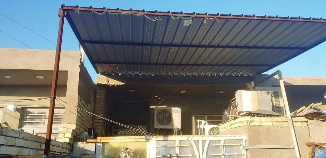 بيت للبيع مستعجل على بعيته بالامانه الزعفراني مقابيل اسواق الرحمان طابو صرف سند اصلي عندي مساحته 62 واجهة 5في 12ونص بي تشجير لابو البيت مساحته 50 متر مربع بيت بي غرفه نوم واحدة واستقبال ومطبخ وصحيات يرهم لعائله صغير  شارع تبليط سعره 80 بي مجال رقم الهاتف *********** بي واتساب والشراي يجي يشتري لا يشلع كلبي
