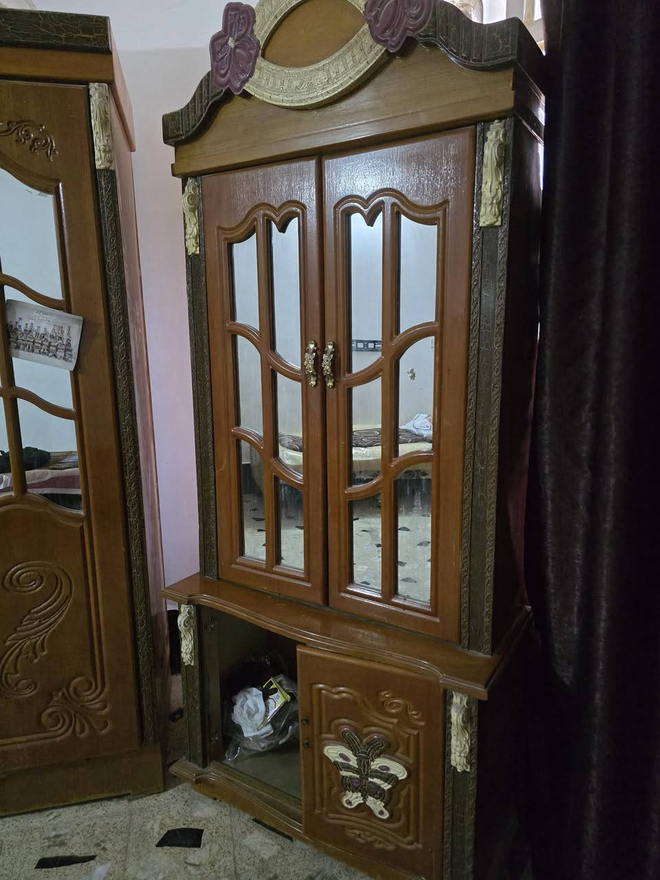 سلام عليكم
غرفه اخشاب ابواب وشغل ان دي اف كامله كبيره بحيث ما الغرفه ماتكفي الاغراض مالتها الجربايه موجوده بس مامصوره والميز بي مرايه ماصورته لان مفصوله عن الميز سعرها ٦٥٠ وبيها مجال 

مكاني نجف كوفه 

للاستفسار ***********

ملاحظه باب الزاويه موجود بس مخلوع
