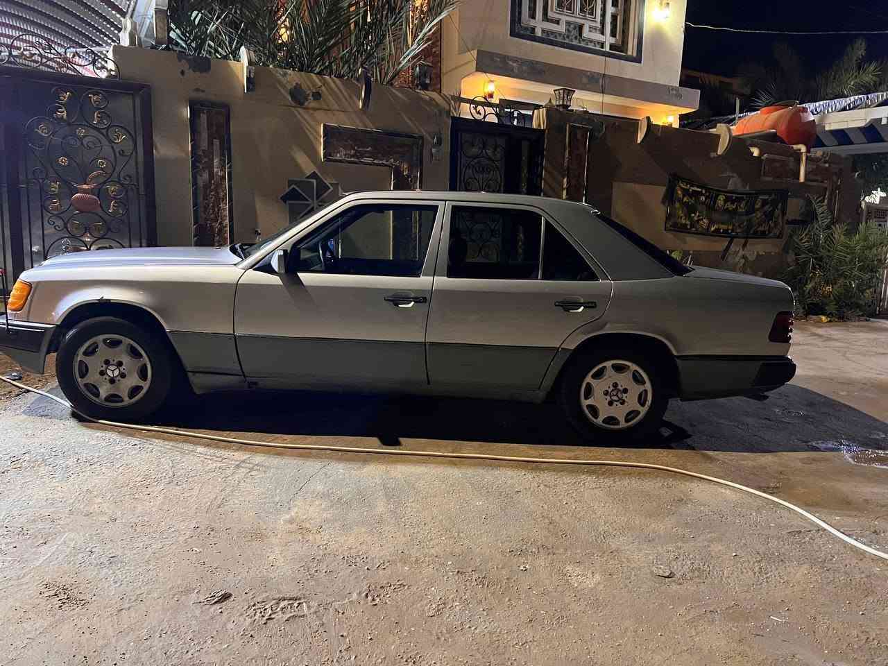 السلام عليكم مرسيدس دب موديل 91 مكينه وقير بطه ديلكو تبريد عاطل بيها قاعده مصلحه كهربائيات شغاله حداديه جاهزه سنويه ل 28 رقم ذي قار سنتر لوك شغال سعر 43 وبيها مجال مكانها ديوانيه ***********
