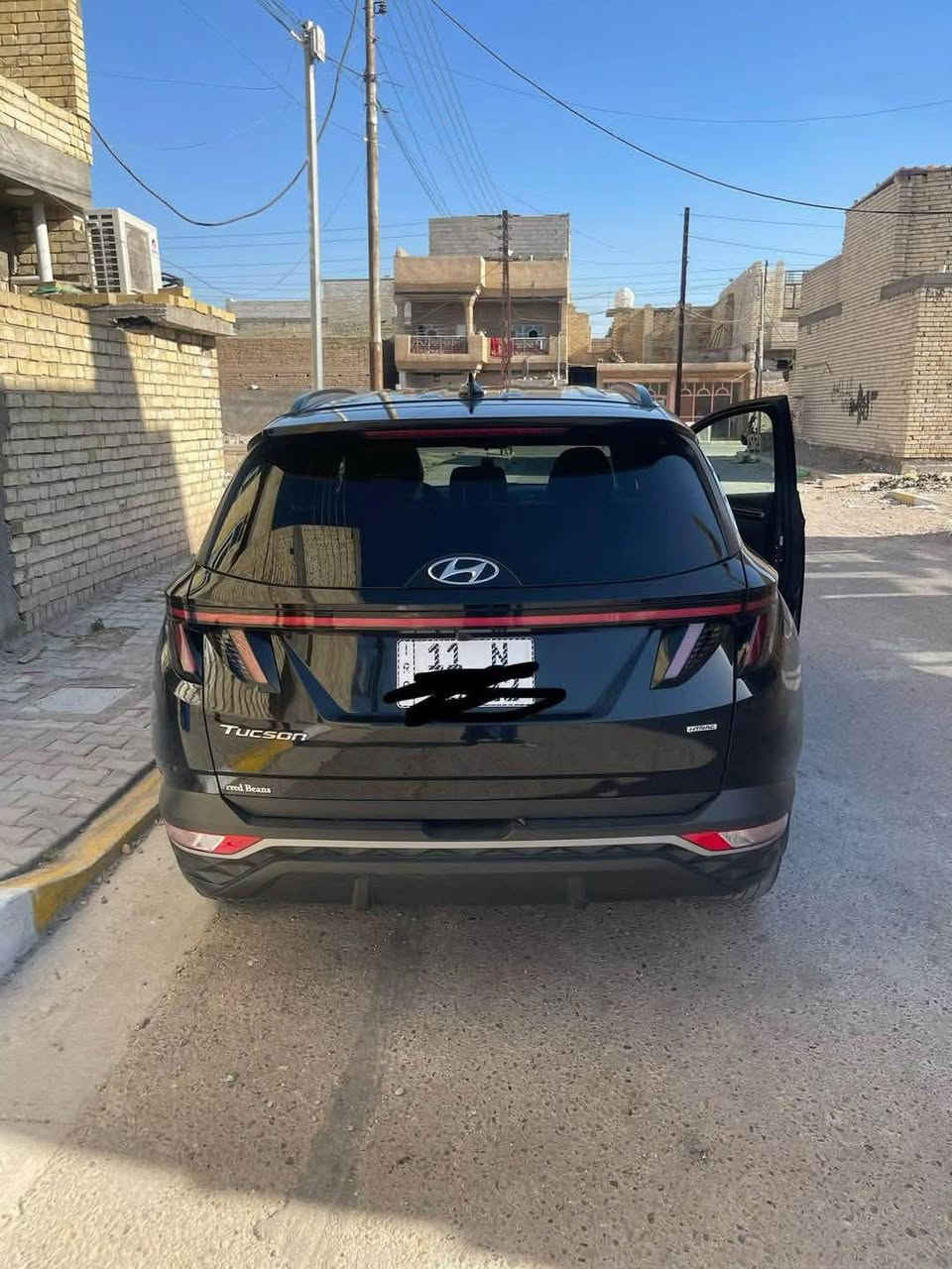 السلام عليكم

توسان 2023 امريكي  للبيع فقط مرقم بغداد الجديد 
موصفات السيارة اللون اسود

تدفئه مقاعد 

صندوك كهرباء 

محرك 2500 

مقعّد السائق كهربائي 

بصمه تشغيل + بصمه ابواب تشغيل عن بعد 

ماشيه 70 km    

ضرر بنيد  ومبدل ابلادي صور حادث

للاستفسار  مكاني بغداد الحسينية 

اتصال وبي واتس اب 
الرقم ***********
السعر 185$
