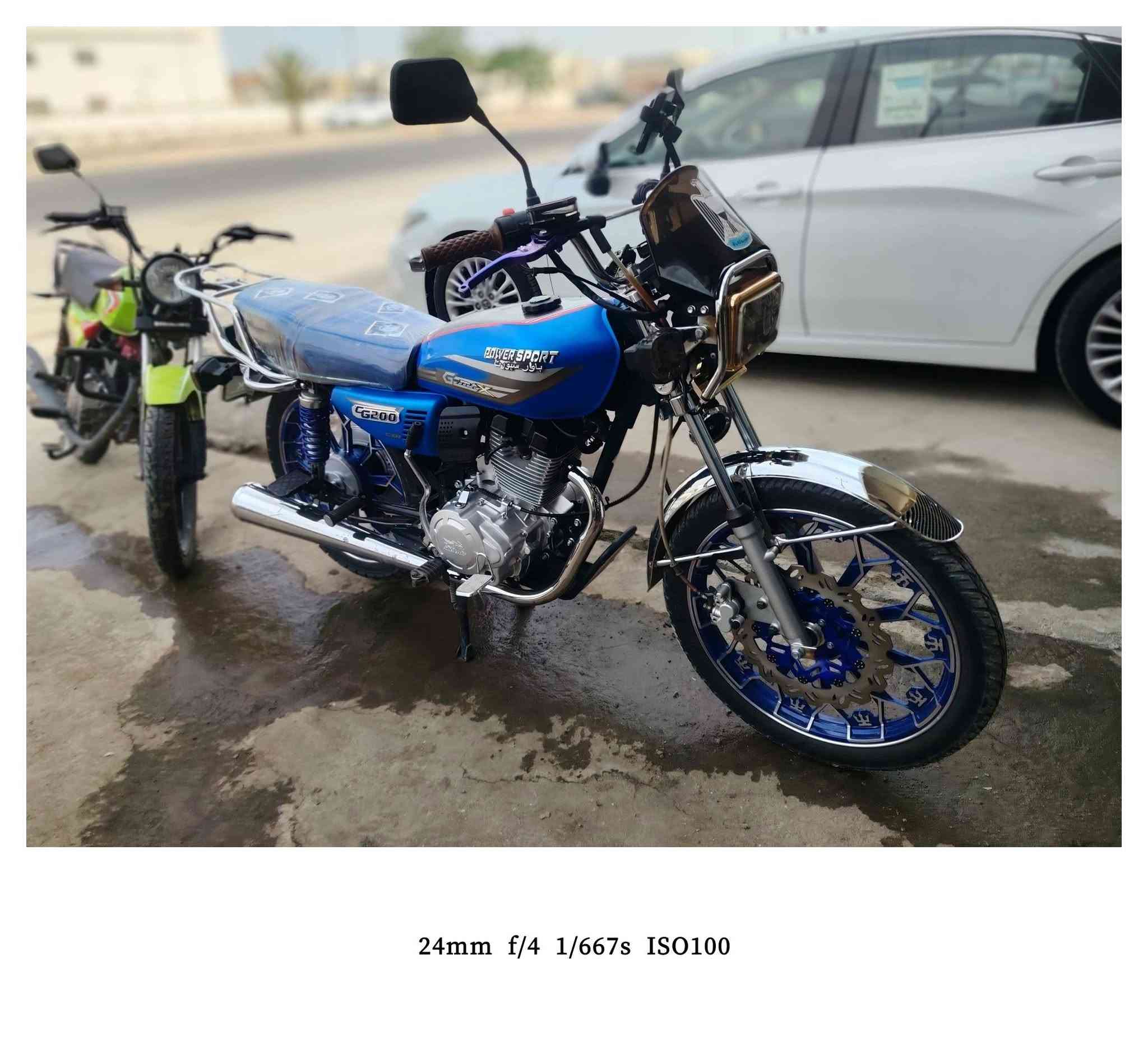موديل ٢٥ • ٢٠٠ • رمادي