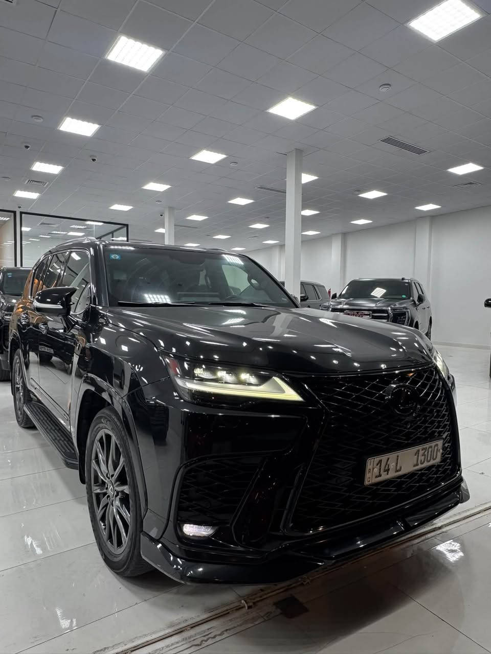 لكسز 2024
Fsport 
F1 
SAS
سيارة جديدة وكفالة عامه من كلشي بعده بالضمان ماشية٥٠ الف كيلو جاهزه من كلشي مغلفة نانو بالكامل سعر13 دفتر هيه والرقم تنباع بدون رقم اطيك رقم عادي سعر اقل 
***********
