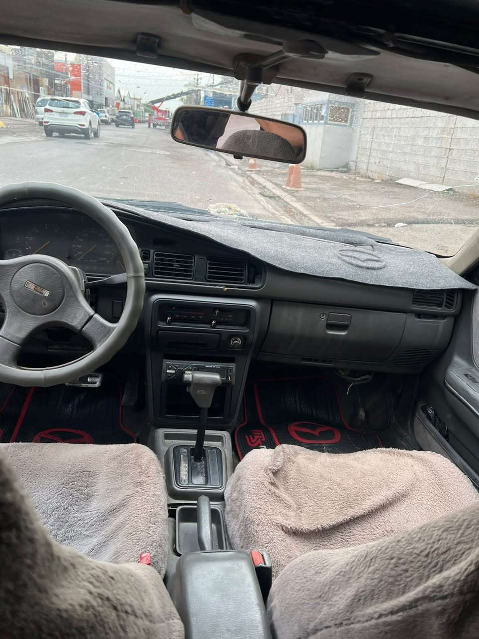 مازدا ٣٢٣ • ١٩٩١ • اوتوماتيك