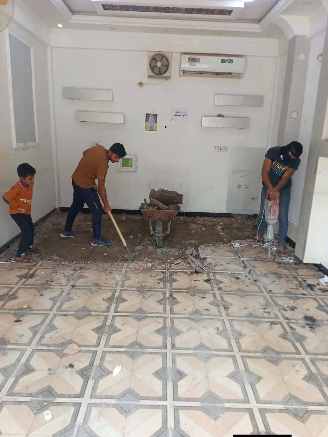 كادر جاهز • تنظيف بيوت • معدات وسيارة