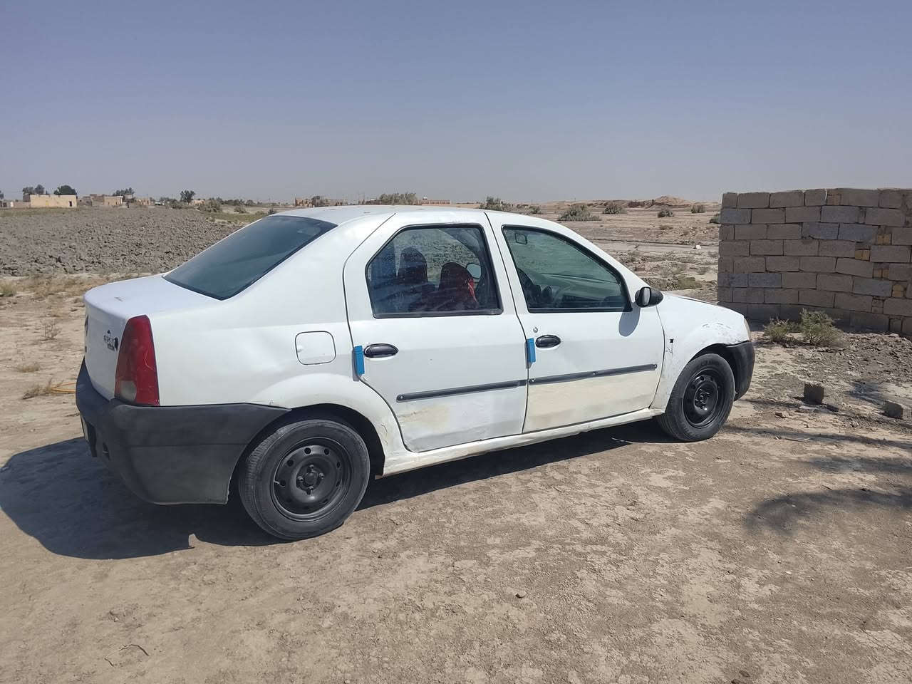 سلام عليكم للبيع رينو مديل 2009 محرك كير شواصي مكفولات رقم بصره مشروع وطني مداور ثاني يوم سنويه جديده ل 2028 تخم تاير حداديه جديده تواخل نضيفه سياره مال جناي جاهزه 
سعر 24 وبيها مجال 
مكاني سماوى 
تصل ***********
