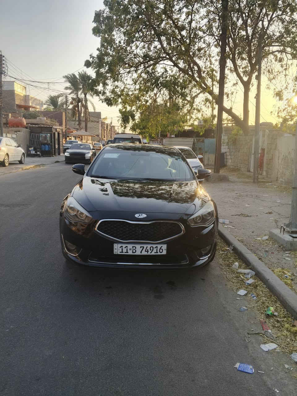 سلام عليكم كادنزا 2013 شكل ل2014وارد كوري بيها صبغ جاملغ امامي وبنيد وربع جاملغ الخلفي سونار مرفق بل منشور السيارة جاهزة كير محرك صدر خير من الله مكينة جديده شديتها  السيارة فول عدا البانوراما والفتحة السعر105 وبيها مجال عنواني بغداد حي العامل استفسار أكثر *********** واتساب متوفر
