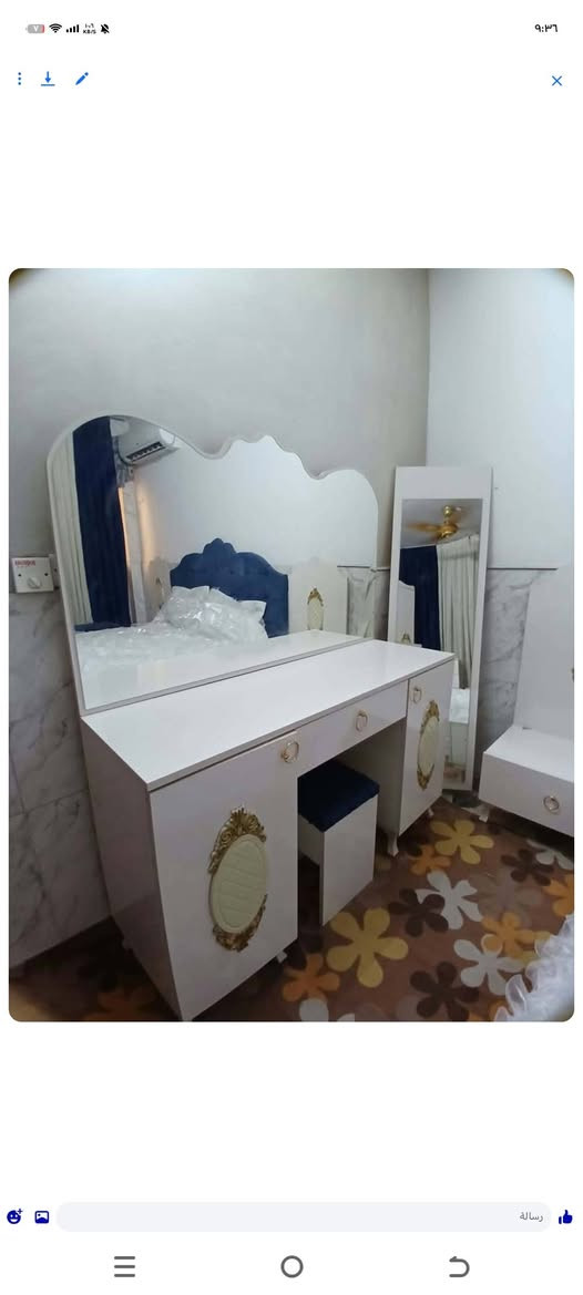 السلام عليكم مكلفه بالنشر 
عرفه تركي جديده السعر ثمنميه وخمسين وبيه مجال 
رقم صاحب الغرفة ***********

نص مكتوب في الصور:
- رسالة