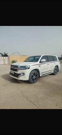 لاندكروز GX • ٢٠٢١ • ماشي ١٣٠ ألف
