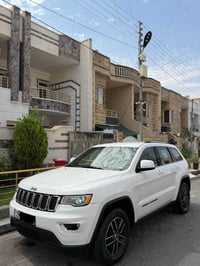 لاريدو • دفع رباعي • بدون صبغ