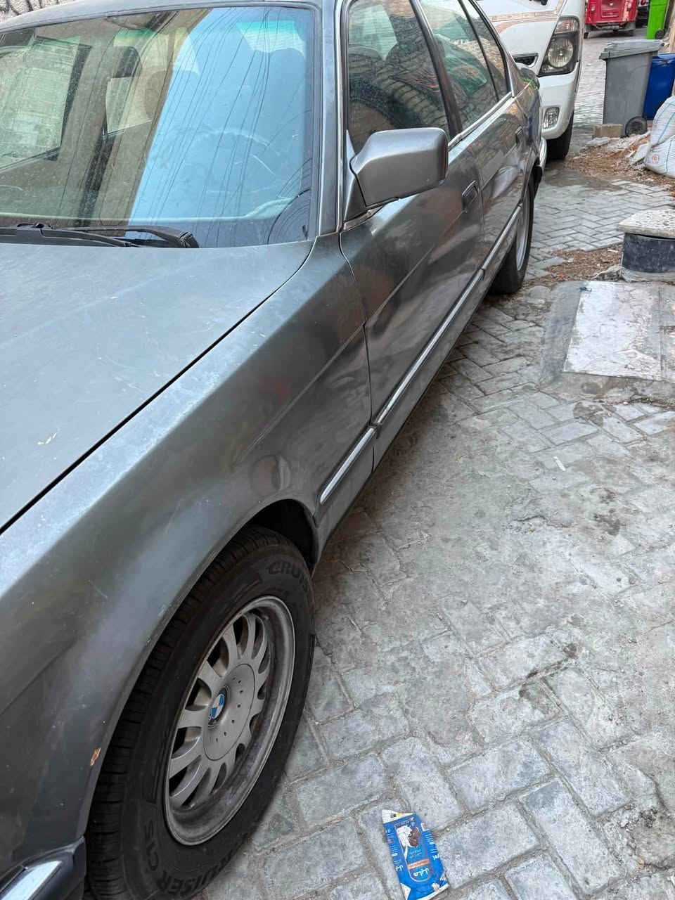 للبيع Bmw730
موديل ٩١ رقم نبار
سياره محرك ٣٠ اصل ٦ سلندر 
محرك كير شغال ١٠٠/١٠٠
حداديه جديده امامي خلفي 
تبريد شغال ثلج شرط ويه السويح 
موصفات 
سلايد رووف طكيتن 
كشنات مخمل  
 بنكه كهربائيه وي سويج  
هوك خلفي موجود  
زراك امامي 
سياره  اي نقص مابيها  مال جناي  
السعر 48$ 
مكاني مدينه الصدر 
للاستفسار الاتصال على الرقم ***********
