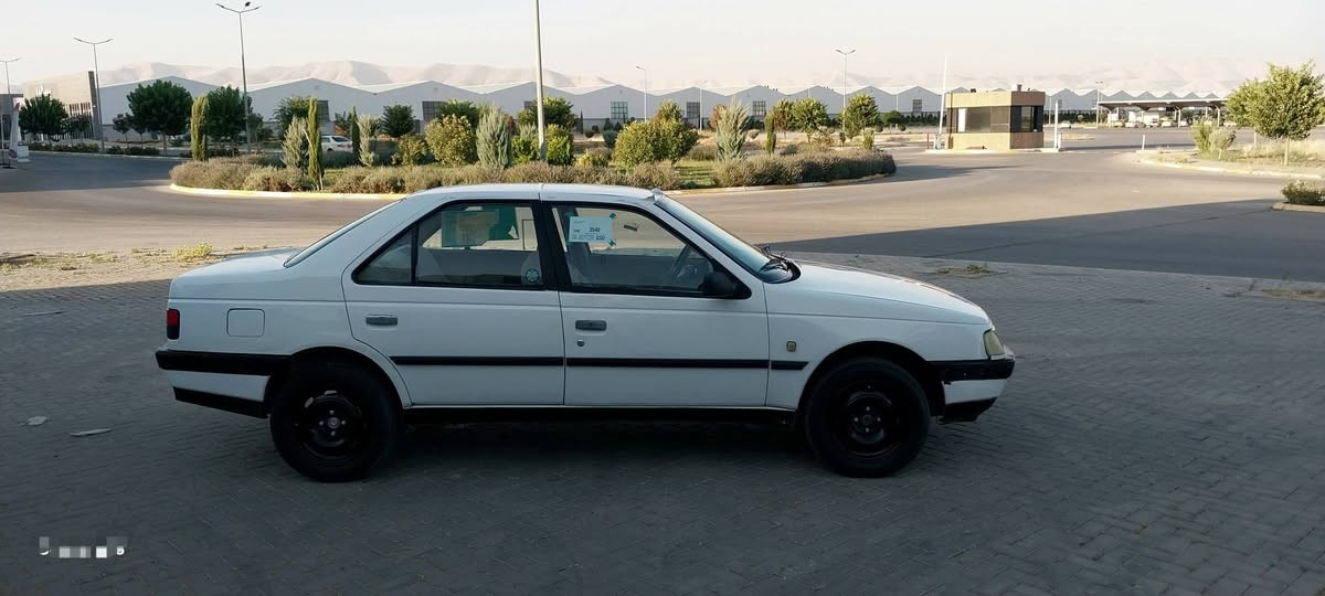 بەناوی خوا
***********_***********
ئۆتۆمبێلی جۆری بیجۆ405 ـGLX موديل 2009
 سەیارەکە گراین شەفتەومەرغوبەسەنەوی وڕەقەم تازە تەبرید ساردو گەرم بەشەرت  دووجام کارەبا 
  (شار سلێمانی) تەحویل وغرامە بەشەرت
قفڵ وکۆتایی بێ معامەلە35وەرەقەو مەجال پەیوەندی بکە لەخزمەتام
۰۷۷۰۳٦۰٤۷۲۱..۰۷٥۱۱۳٨۱۳۳۲ ڤایبەر واتسئاپ السليمانية, العراق
