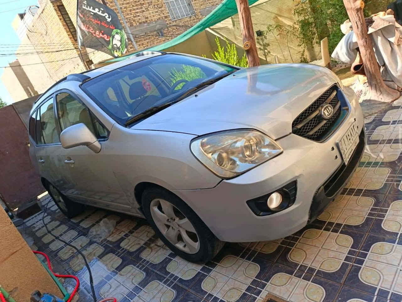 للبيع كيا كارنز موديل 2010 خليجي السعر 79 مكينه 2000 دوش كير وحداديه وتبريد مكفولات حادث جاملغ خلفي بدون داخل وبيها قطع صبغ سبب الجراد مكان السياره الحله للأستفسار رقم صاحب السياره ***********
