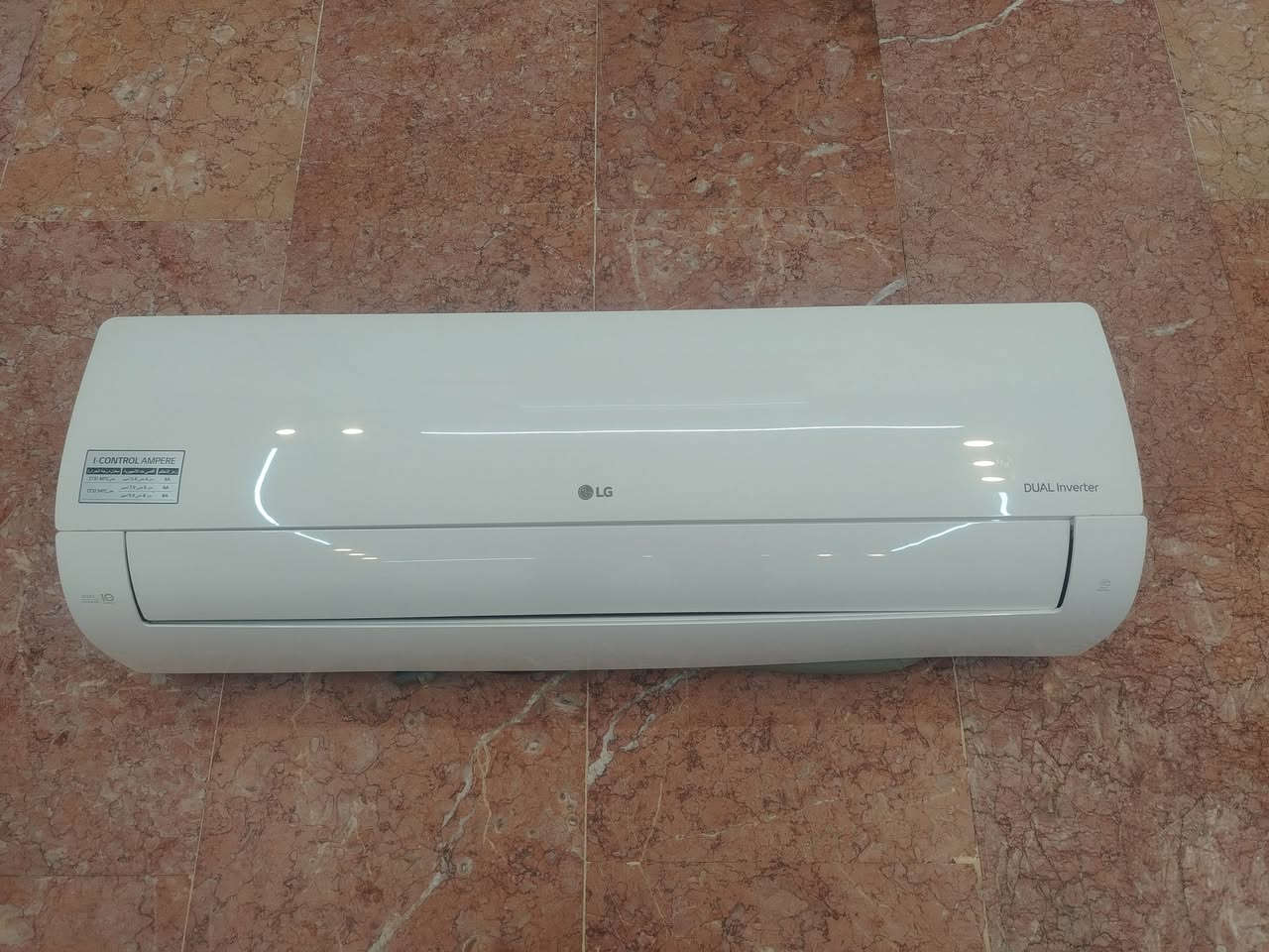 السلام عليكم اخوان سبلت LG
٢ طن انفيرتر تحكم لك اخو الجديد مداخل تصليح نهائي السعر ٥٠٠
*********** ضمان شهر كامل
