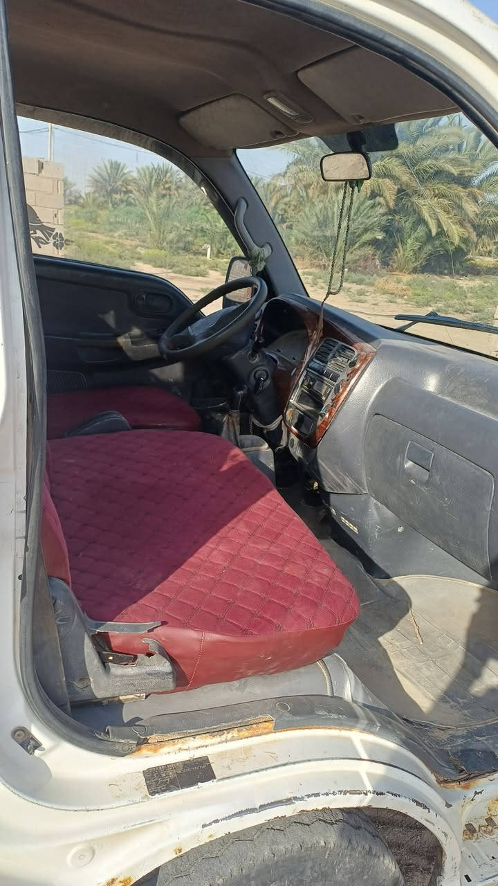 السلام عليكم 
كيه بنكو ٢٠٠٩ مكفوله من الضربه 
كير مكينه شاصي مكفولات 
حداديه تواير جدد تبريد شغال 
سعر ٧٨ وبيه مجال ستفسار تصال برقم *********** مكلف بنشر
