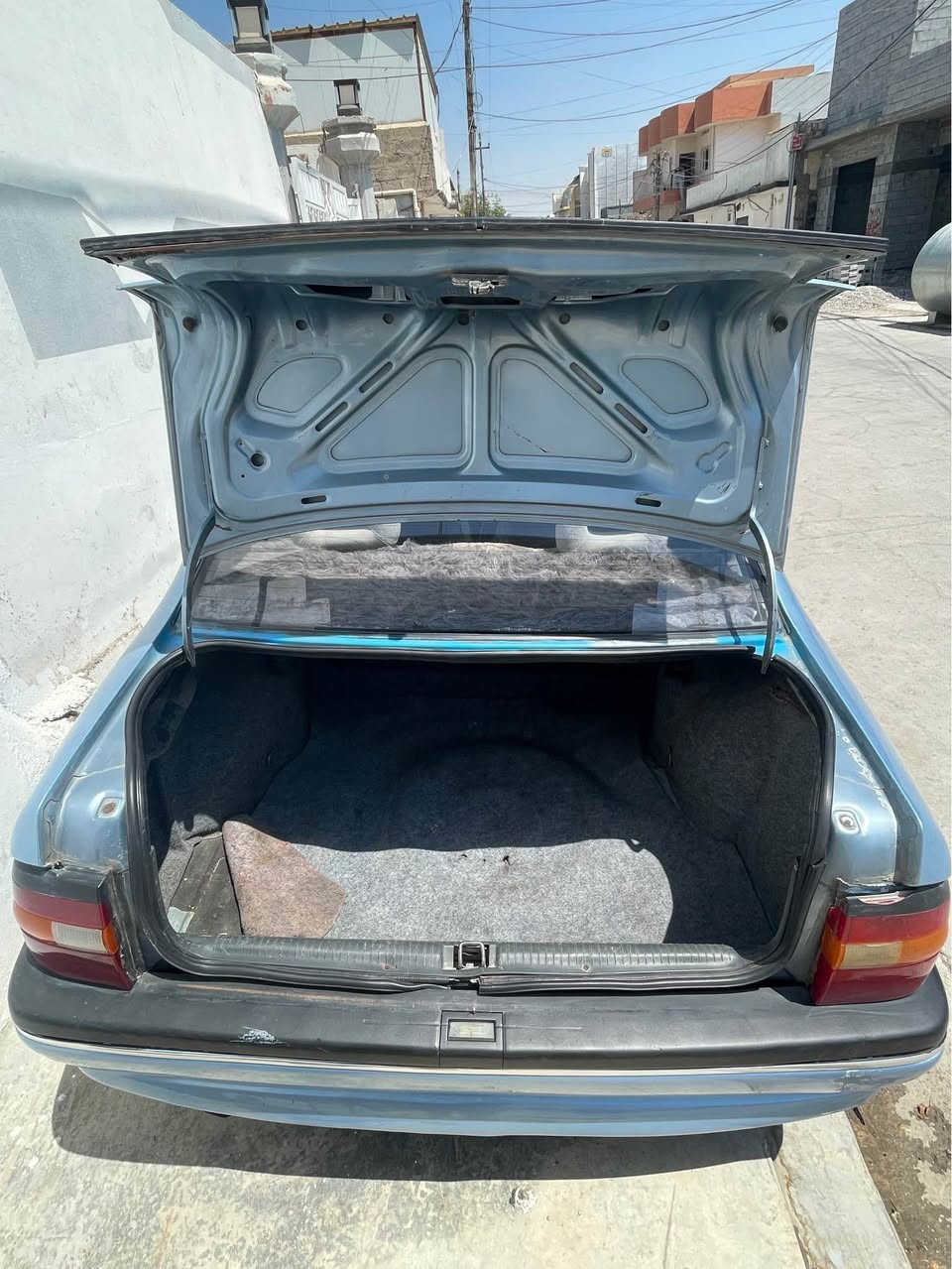ئوپل فيكترا موديل ١٩٩١سبوغ عام بوجواني مه كينه ١٨ گيرو مه كينه به شه رت فقل مه ركه زي ده فتر به نزيني هه يه٤٩مه مجال 

ژماره ي خاوه ني*********** كركوك, العراق
