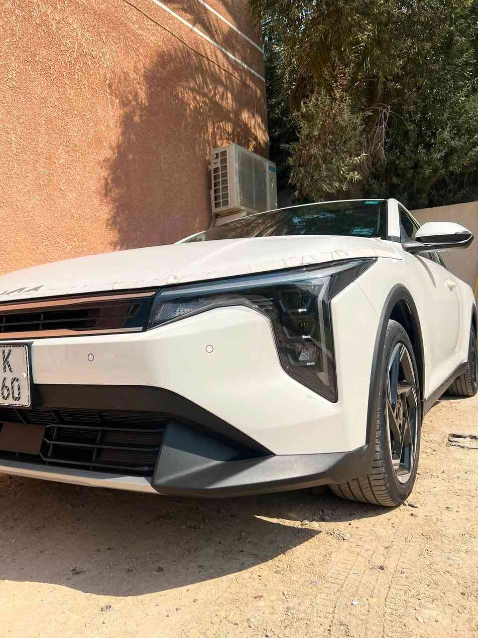 السلام عليكم k4 البيع موديل 25 محرك 2000 دوش رقم بغداد بسمي 

ماشه 14 ألف بعدها بحاله الزيرو مكفوله كفاله عامه 

ضمان الدواليه العراقيه بيها 3 تبديلات دهن بشركه 

فول عده بنراما 

سعر 188 بيها مجال   مكاني بغداد الدوره هوررجب 

هـ *********** بي واتس
